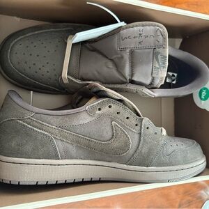 Nike Men's Brown Travis Scott AirJordans